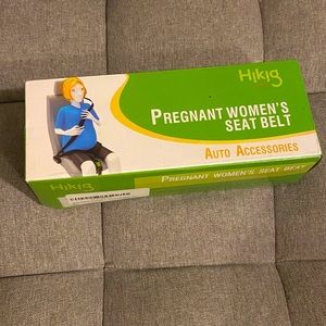 Hiking pregnant woman’s seat belt